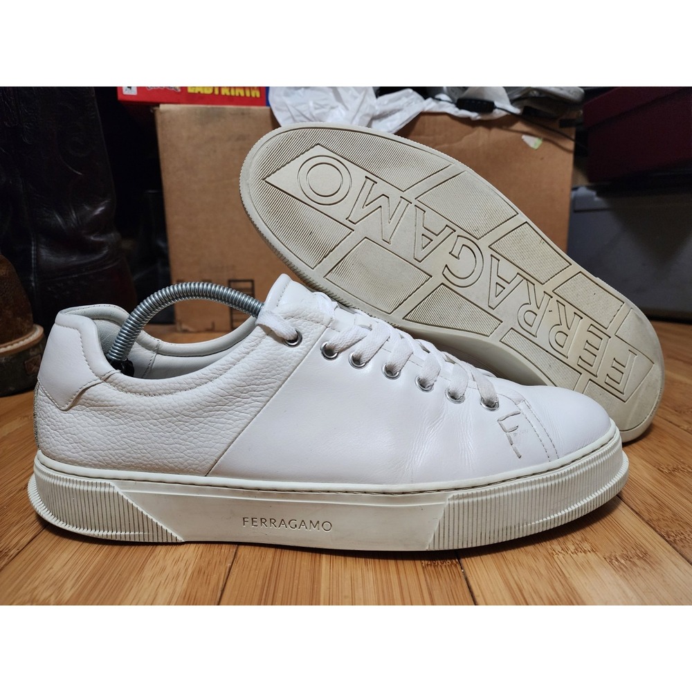 Ferragamo Clayton Leather Low Top Sneakers Mens 9.5 White Made In Italy 772429